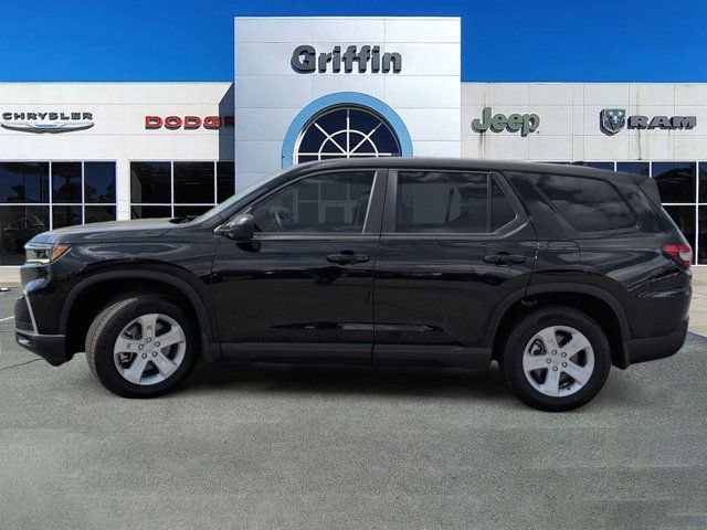 Used 2023 Honda Pilot LX image 10