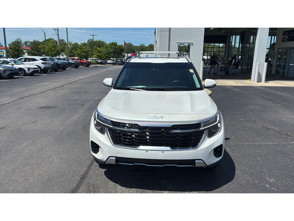 Used 2025 Kia Seltos EX w/ EX Sunroof Package FWD image 8