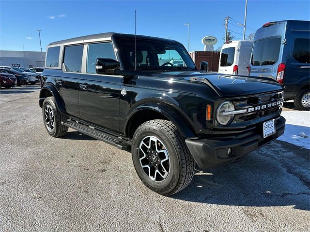Used 2024 Ford Bronco Outer Banks image 1