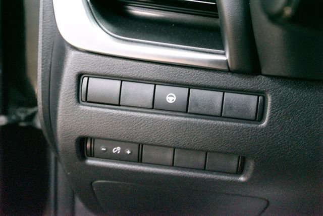 Used 2021 Nissan Rogue SV FWD image 14