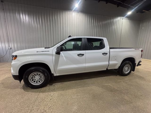 Used 2025 Chevrolet Silverado 1500 W/T AWD/4WD image 2