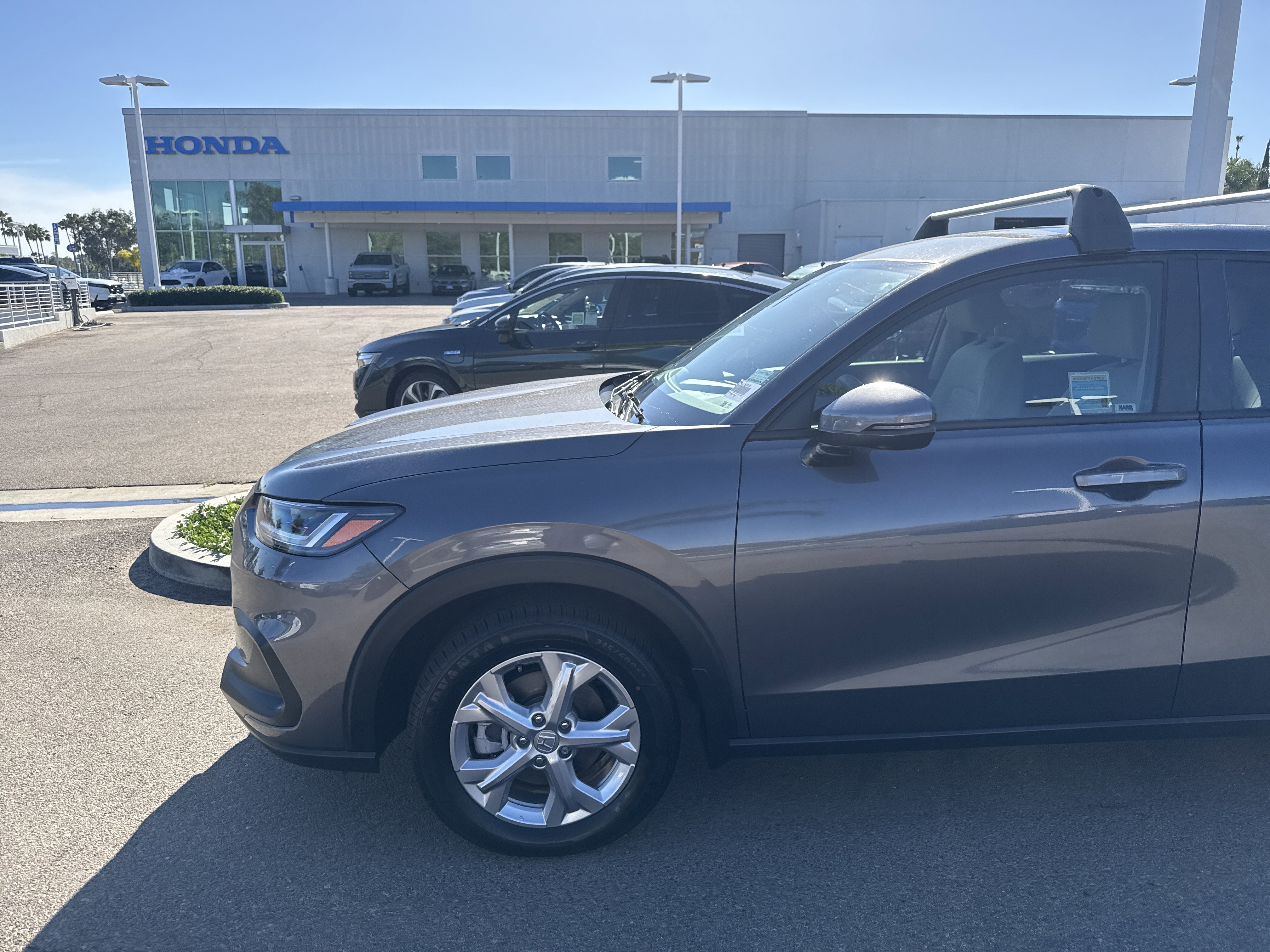 Certified 2023 Honda HR-V LX image 2