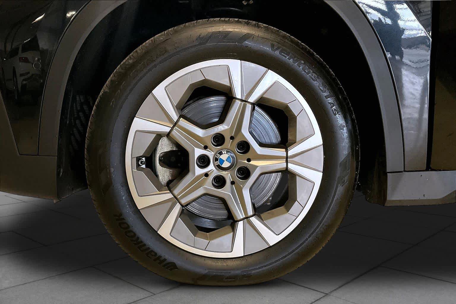 Used 2023 BMW X1 xDrive28i image 10