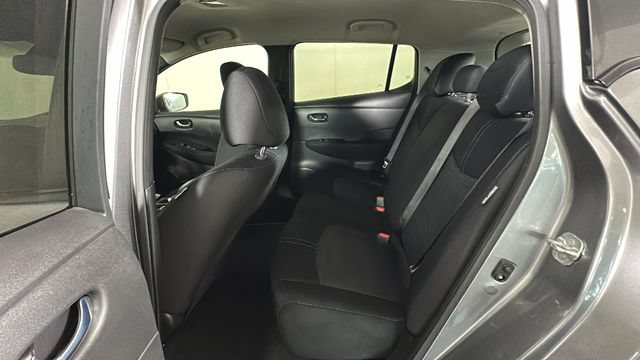 Used 2022 Nissan Leaf SV w/ SV Technology Package FWD image 26