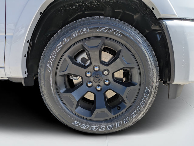 New 2026 RAM 1500 4x4 Crew Cab image 10