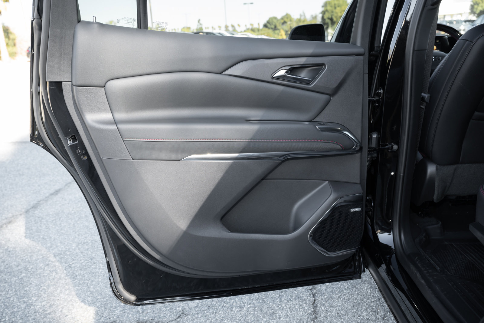 New 2026 Chevrolet Traverse RS w/ LPO, Floor Liner Package image 36
