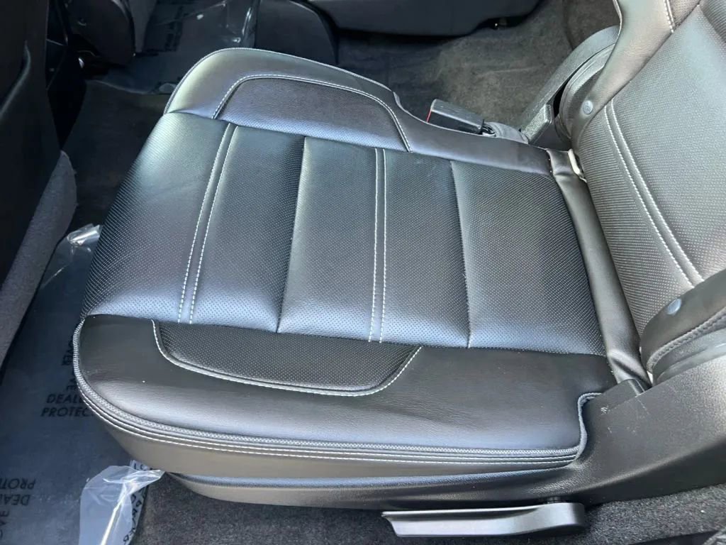 Used 2018 GMC Yukon Denali AWD/4WD image 24