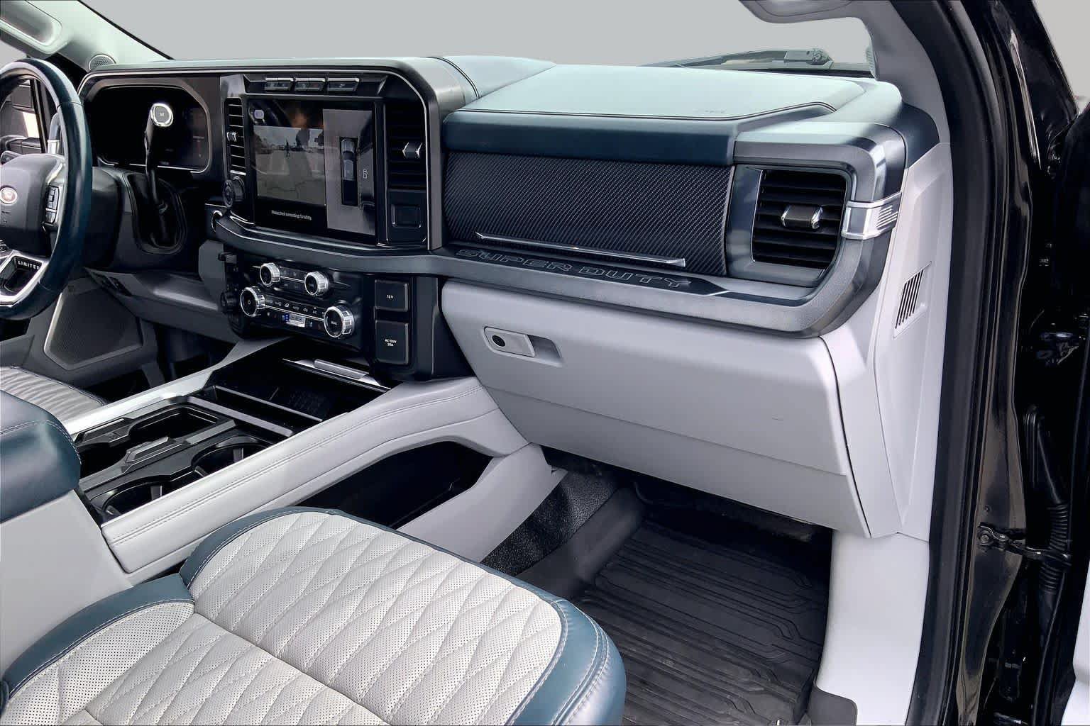 Used 2024 Ford F250 Limited AWD/4WD image 16