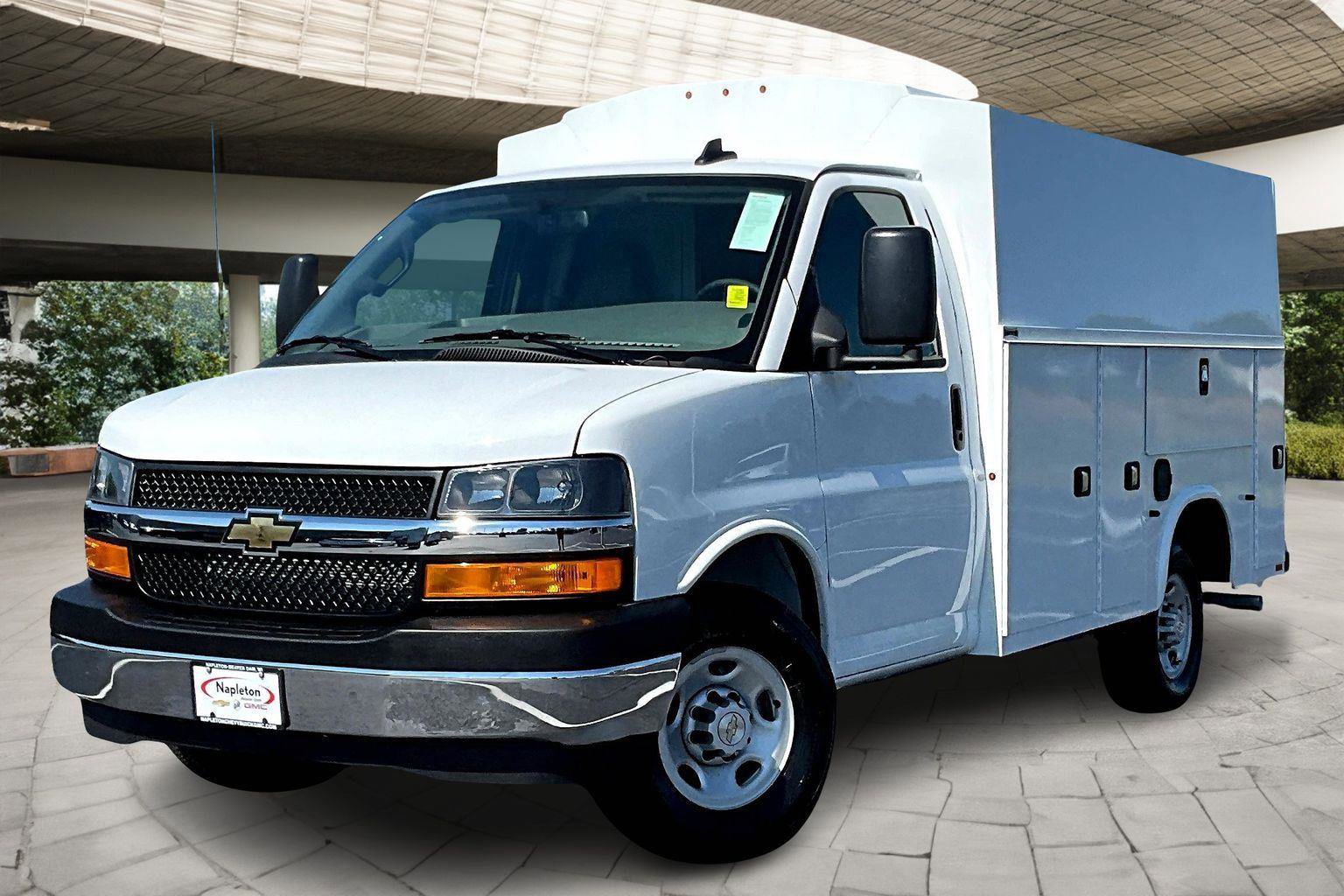 New 2025 Chevrolet Express 3500 w/ Power Convenience Package
