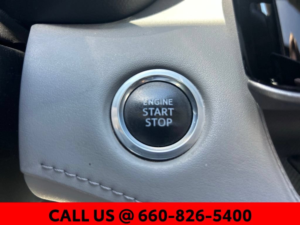 Used 2020 Toyota Highlander XLE AWD/4WD image 20