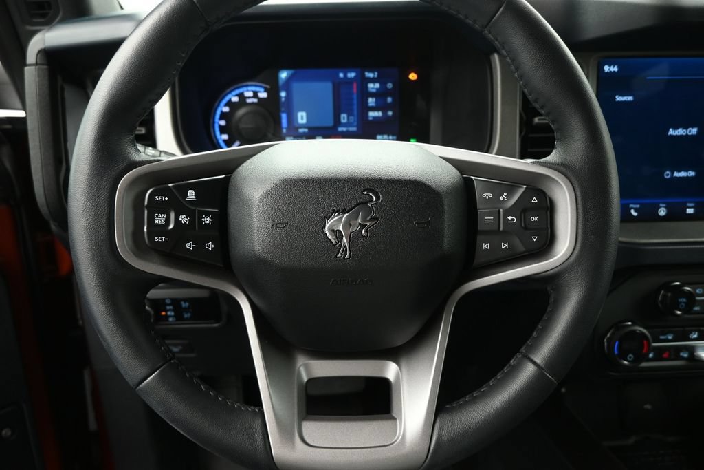 Certified 2024 Ford Bronco Outer Banks AWD/4WD image 12