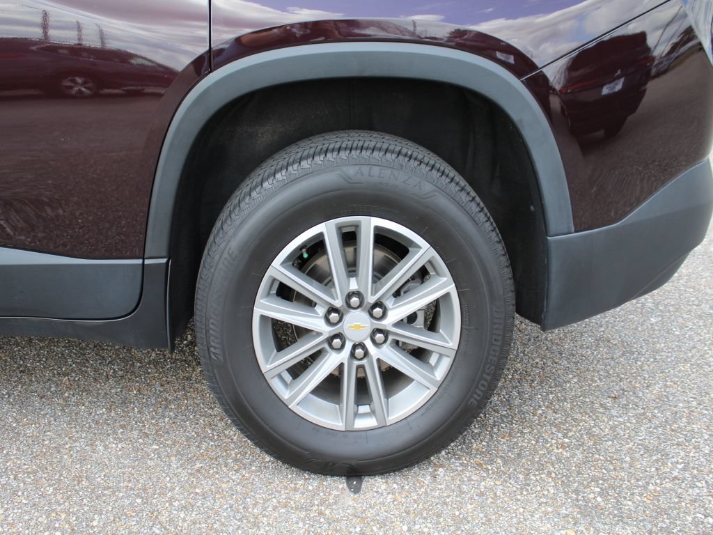 Used 2022 Chevrolet Traverse LT FWD image 18