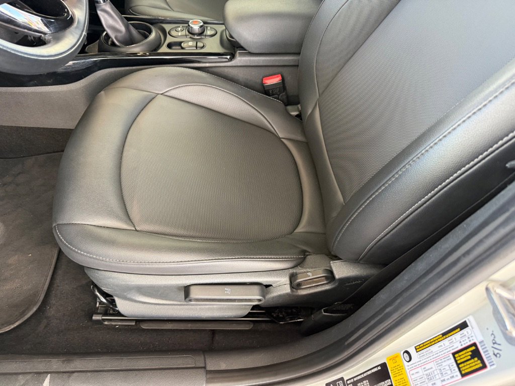 Used 2019 MINI Cooper Clubman ALL4 AWD/4WD image 17