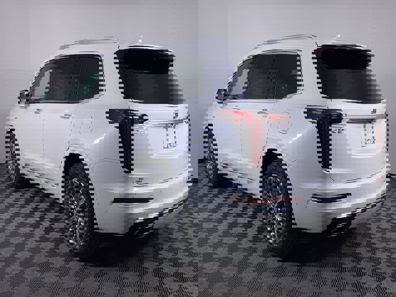 Certified 2023 Cadillac XT6 Premium Luxury image 19