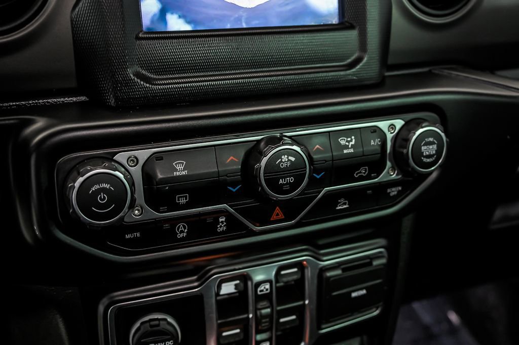 Used 2022 Jeep Wrangler Unlimited Sport image 19