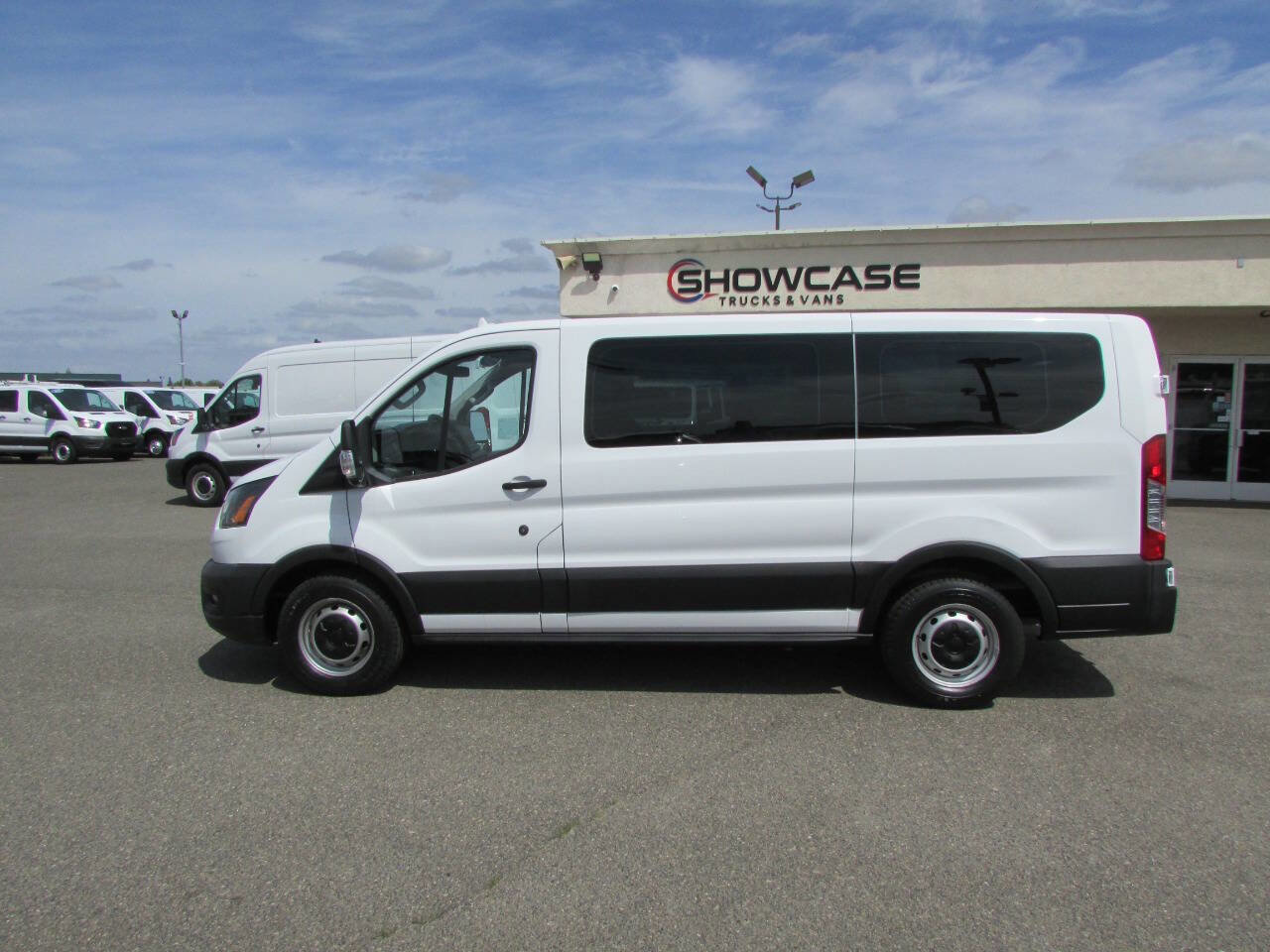 Used 2020 Ford Transit 150 XL RWD image 9