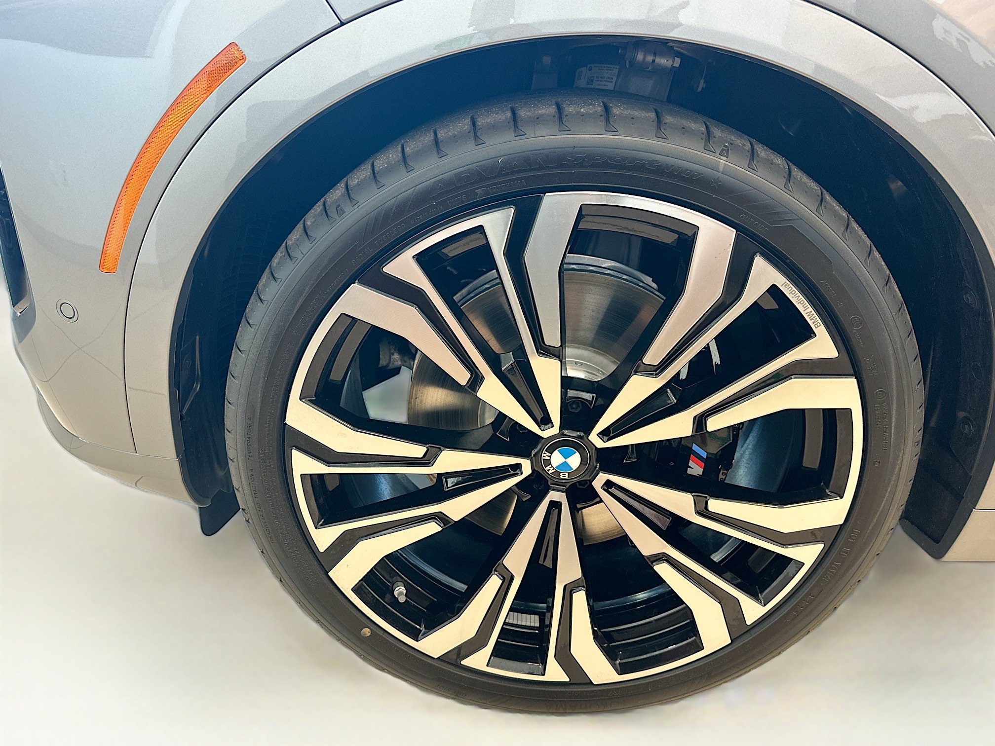 New 2026 BMW X7 M60i AWD/4WD image 23