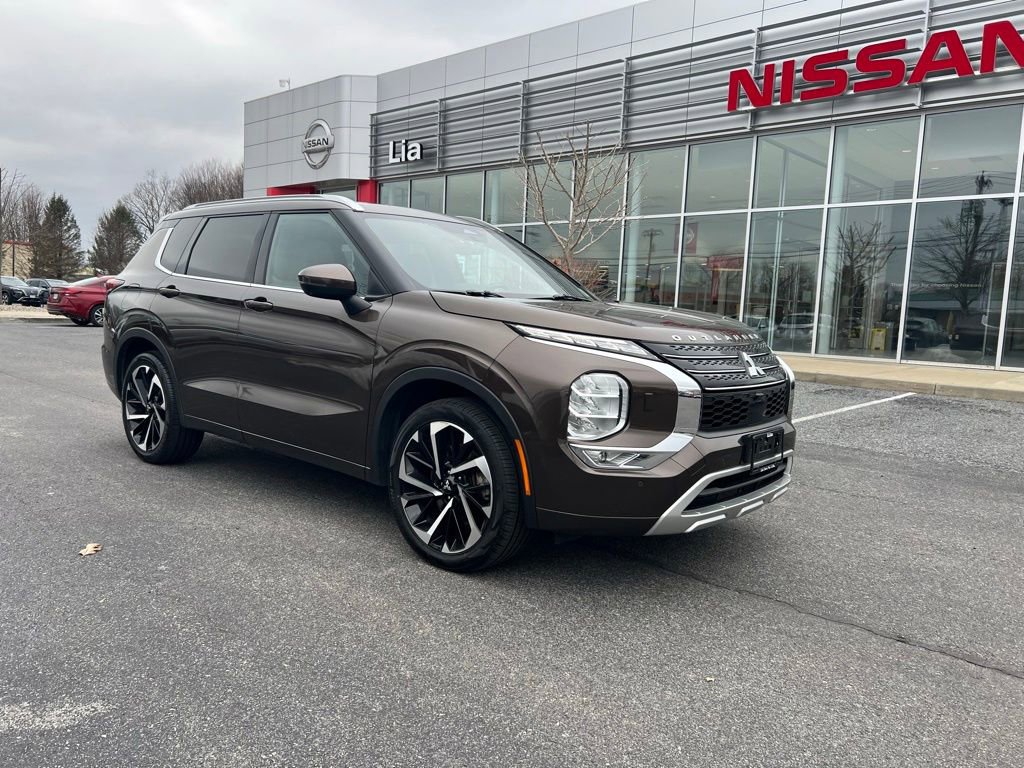 Used 2022 Mitsubishi Outlander SEL image 15