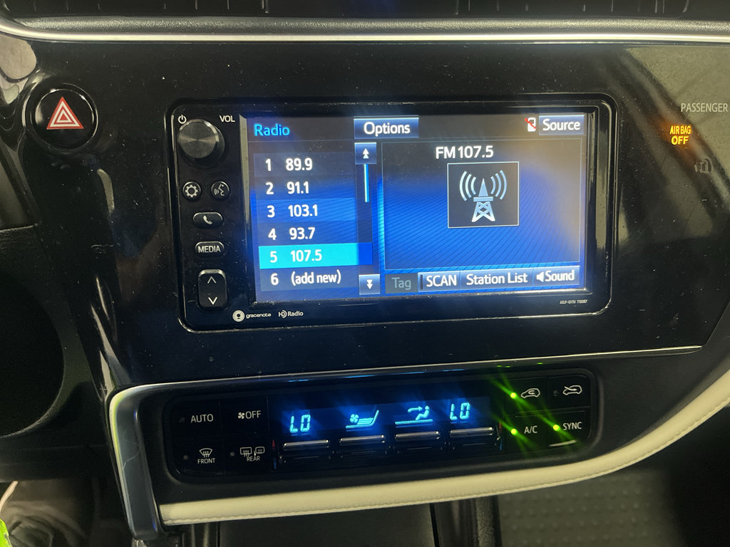 Used 2018 Toyota Corolla iM w/ All-Weather Mat Package FWD image 39