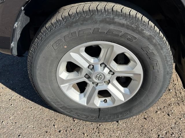 Used 2022 Toyota 4Runner SR5 Premium AWD/4WD image 11