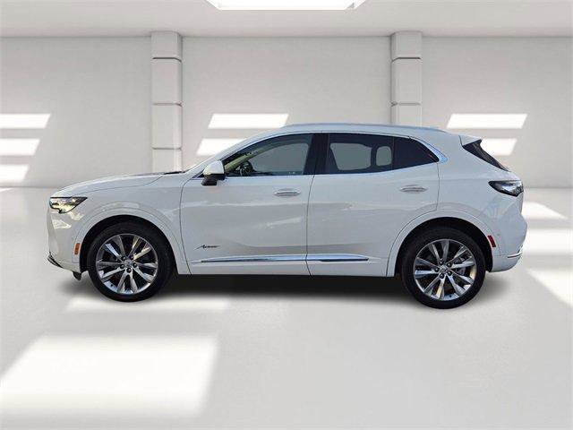 Certified 2022 Buick Envision Avenir w/ Technology Package II image 2