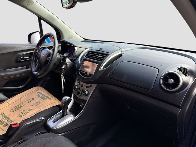 Used 2015 Chevrolet Trax LT w/ LPO, Cargo Package image 27