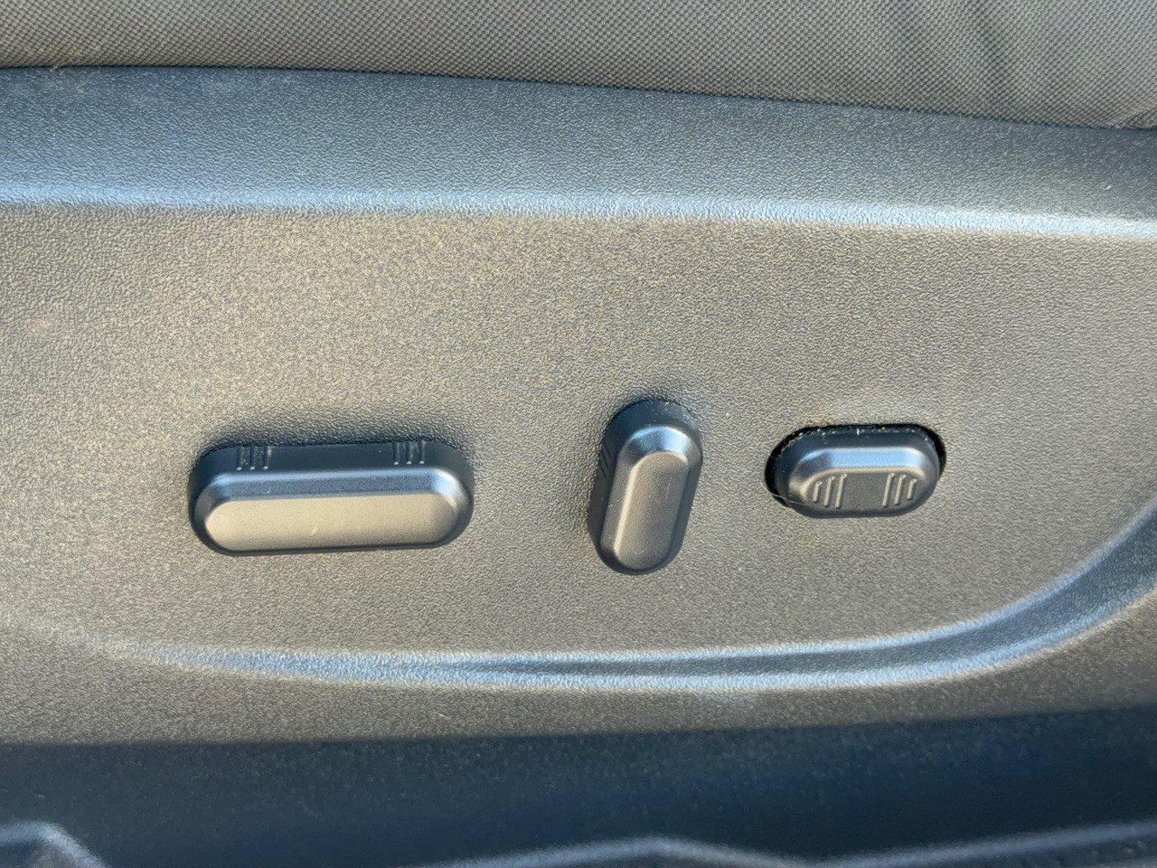 Used 2014 Ford Escape SE FWD image 16