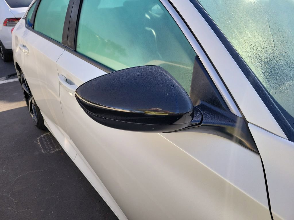 Used 2021 Honda Accord Sport image 10