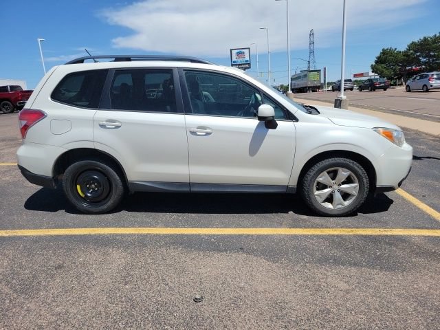 Used 2015 Subaru Forester 2.5i Premium w/ All-Weather Package AWD/4WD image 2