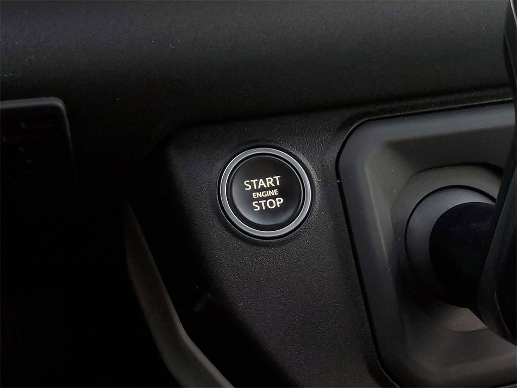 Used 2022 Land Rover Defender 90 X-Dynamic S image 19