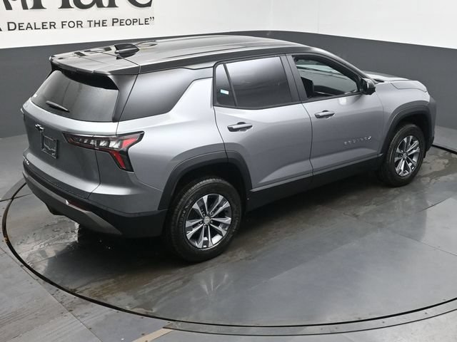 New 2026 Chevrolet Equinox LT w/ Safety and Technology Package FWD image 18