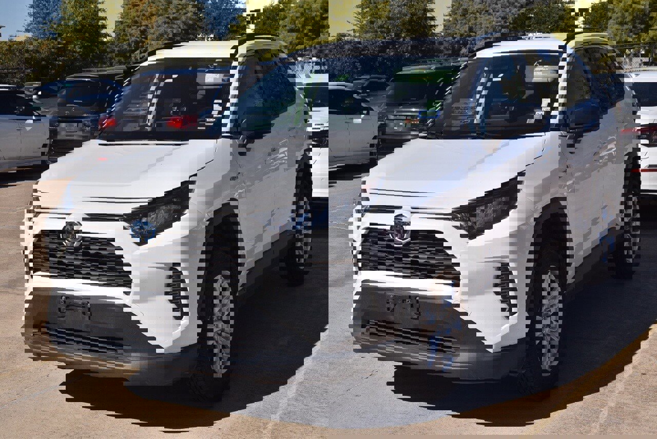 Used 2019 Toyota RAV4 LE