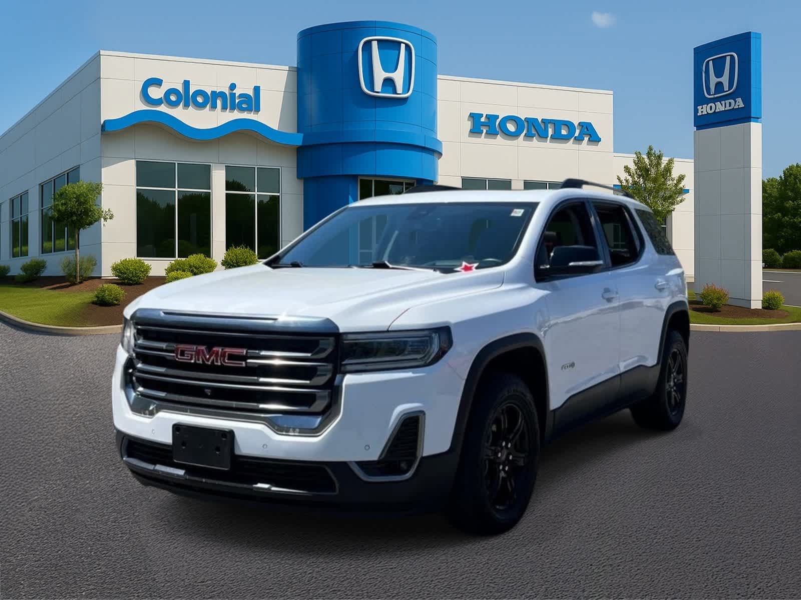 Used 2022 GMC Acadia AT4 w/ Technology Package AWD/4WD video 1