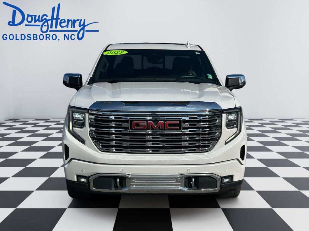 Used 2023 GMC Sierra 1500 Denali w/ Denali Reserve Package AWD/4WD image 8