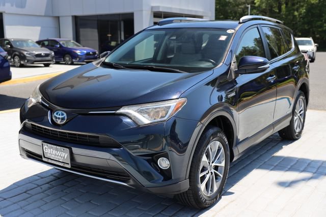 Used 2017 Toyota RAV4 XLE w/ All Weather Liner Package