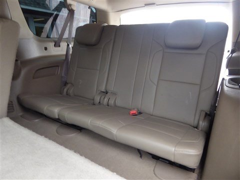 Used 2019 Chevrolet Suburban LT image 25