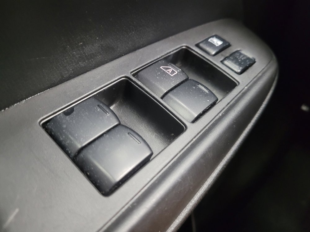 Used 2019 Nissan Versa SV image 27