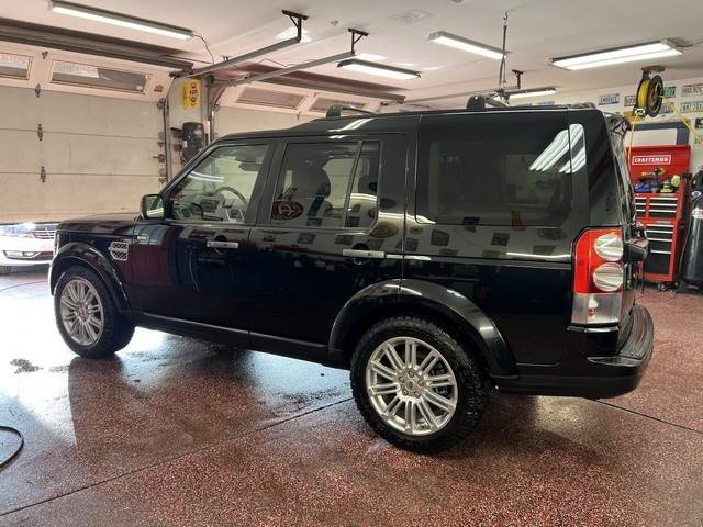 Used 2011 Land Rover LR4 HSE LUX AWD/4WD image 2