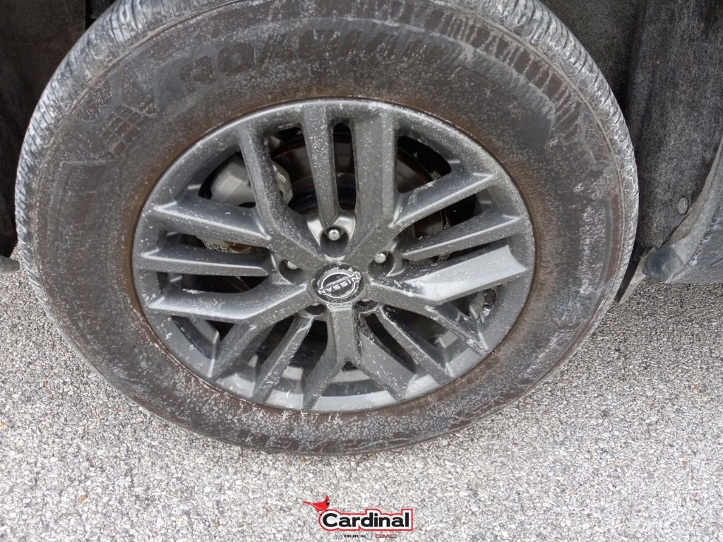 Used 2023 Nissan Rogue S image 4