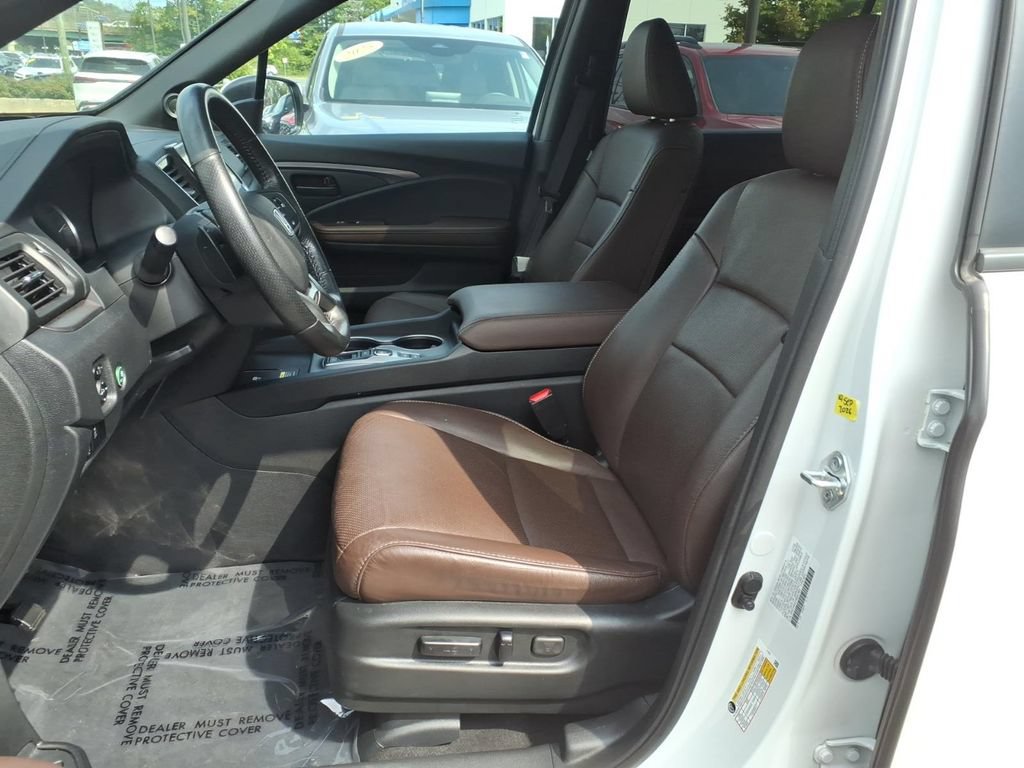 Certified 2024 Honda Passport EX-L image 18