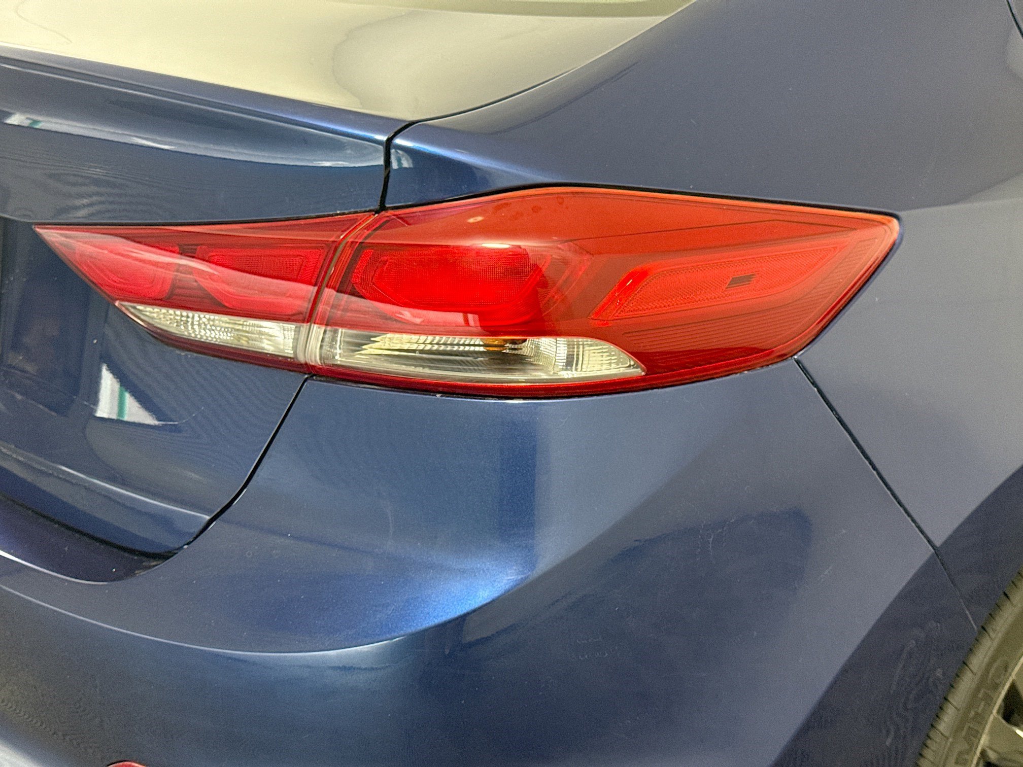 Used 2018 Hyundai Elantra SEL FWD image 33