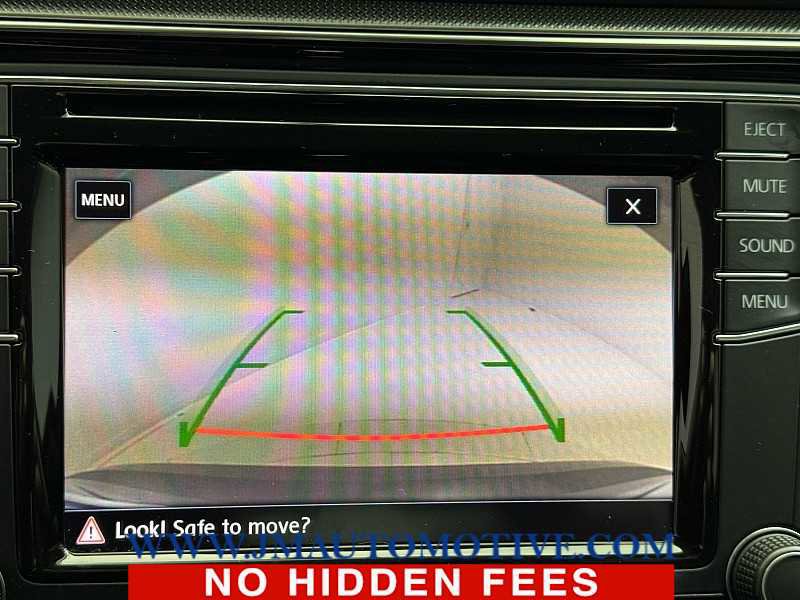 Used 2017 Volkswagen Passat 1.8T R-Line w/ R-Line Lighting Package image 31