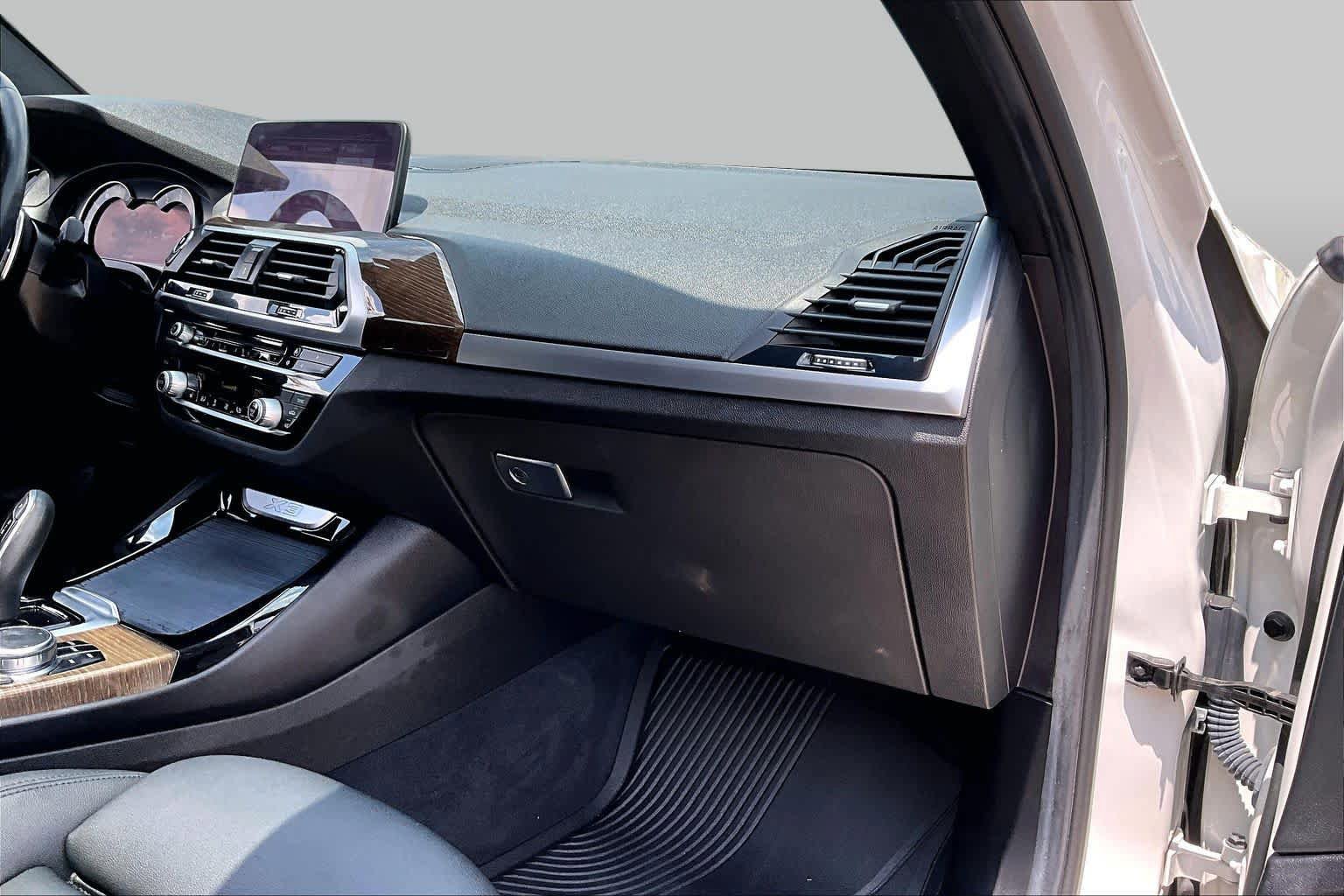 Used 2019 BMW X3 sDrive30i w/ Premium Package RWD image 19