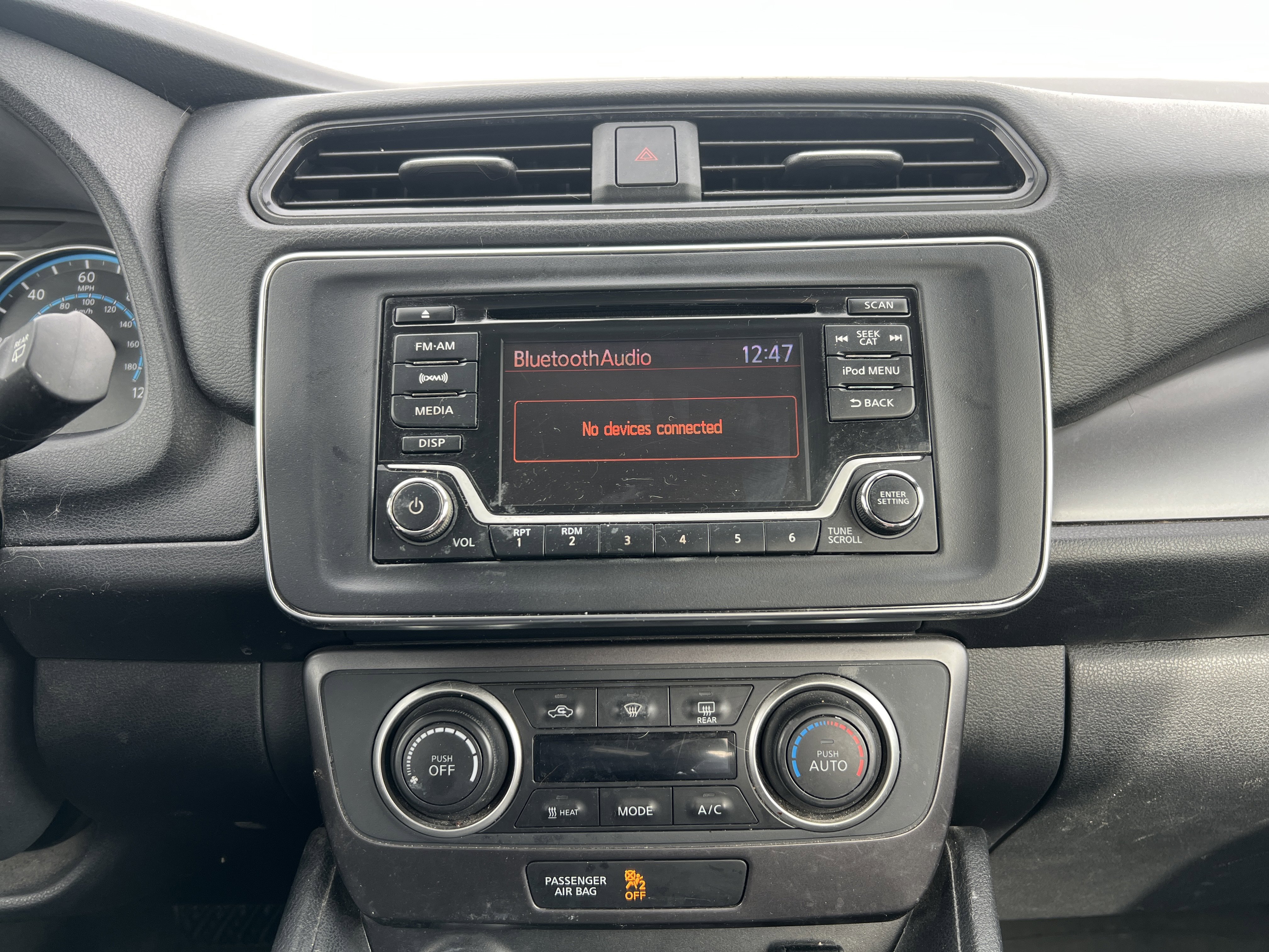 Used 2019 Nissan Leaf S w/ S Charge Package image 7