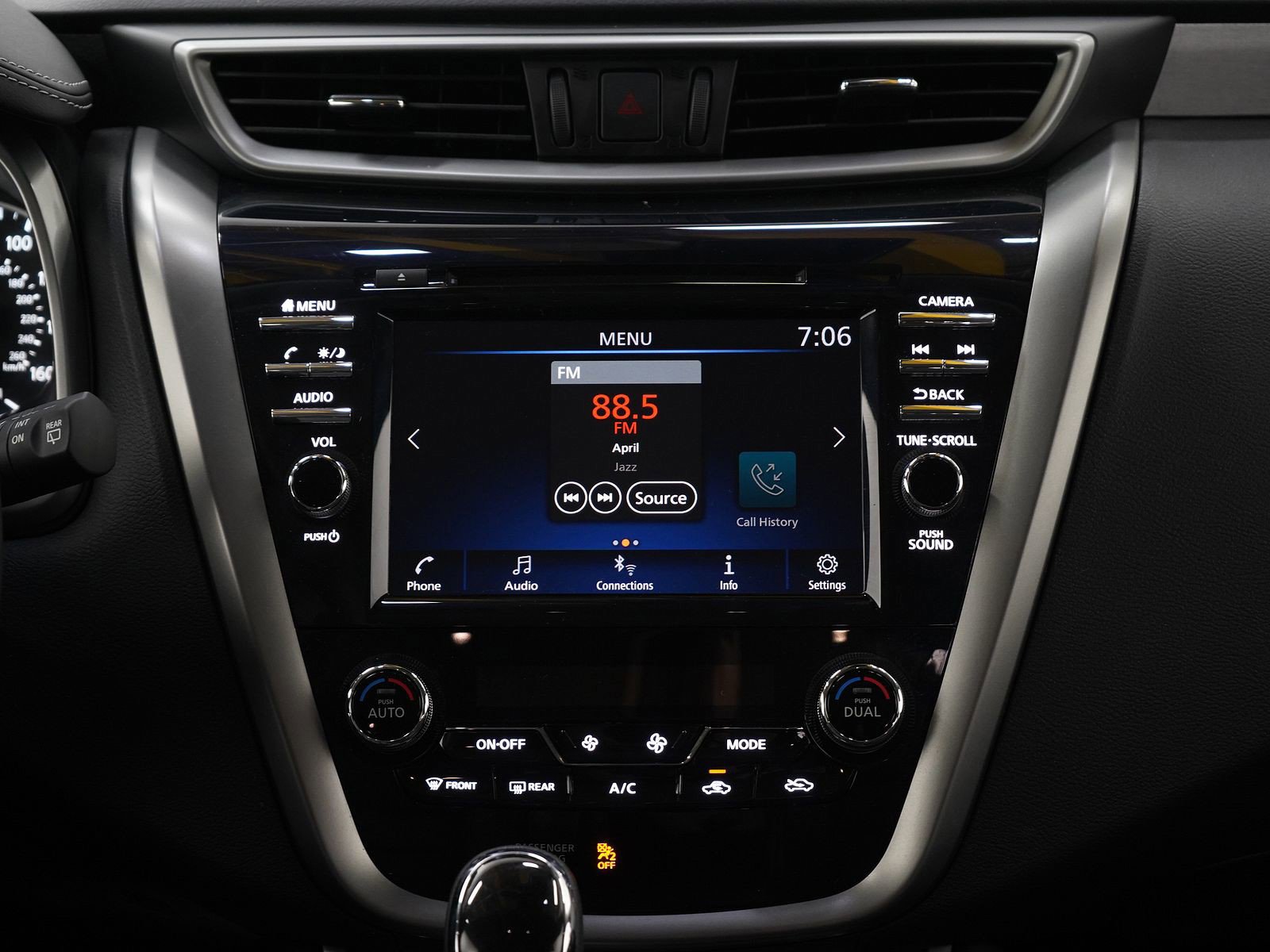 Used 2024 Nissan Murano SV w/ SV Midnight Edition Package AWD/4WD image 16