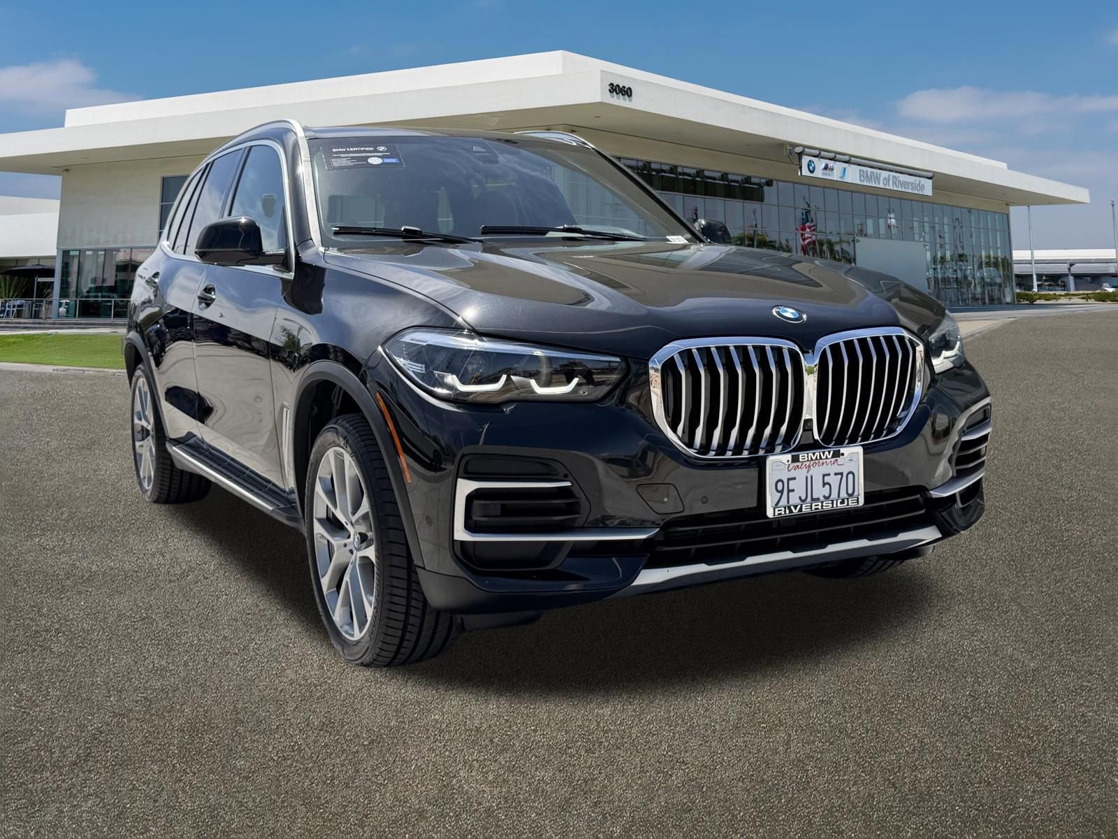 Certified 2023 BMW X5 sDrive40i w/ Premium Package RWD image 2
