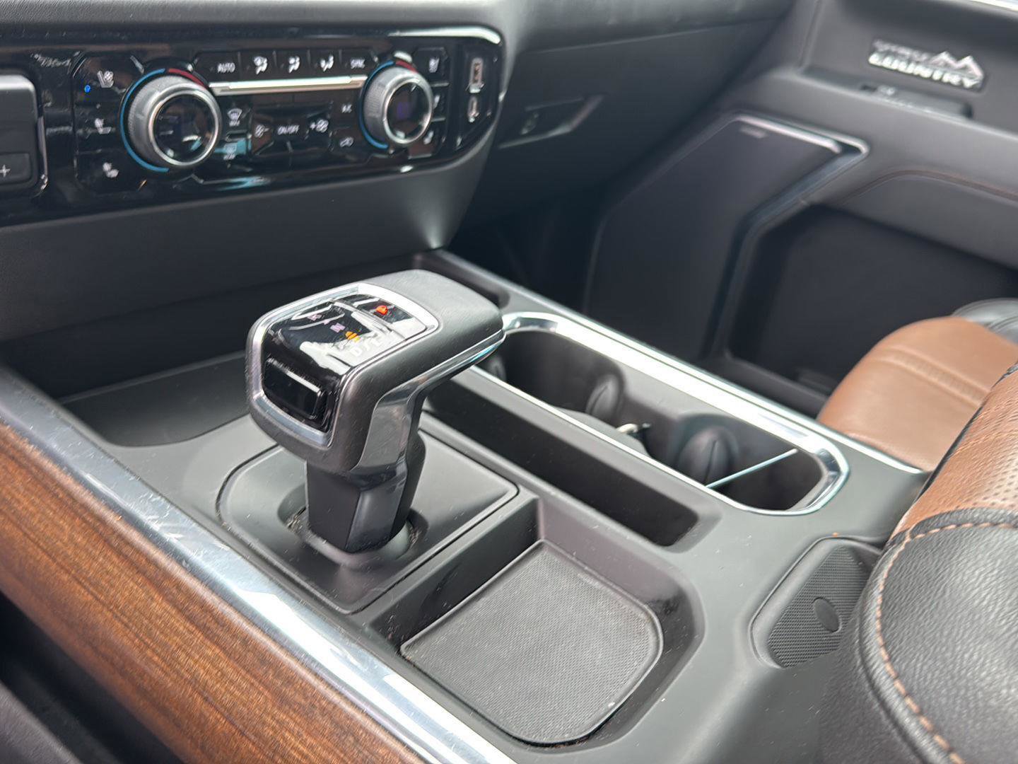 Used 2023 Chevrolet Silverado 1500 High Country w/ Technology Package AWD/4WD image 25