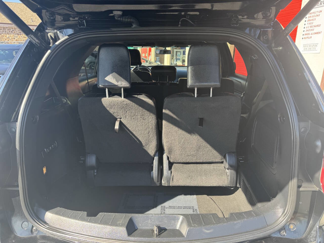 Used 2016 Ford Explorer Limited FWD image 34