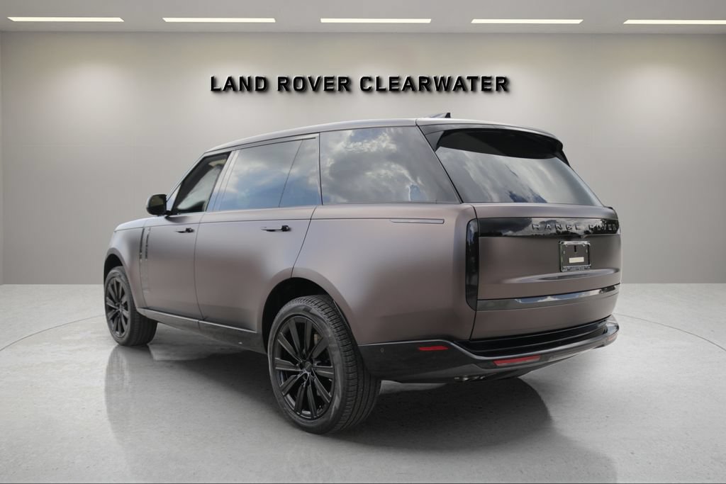 New 2026 Land Rover Range Rover Long Wheelbase SE AWD/4WD image 3