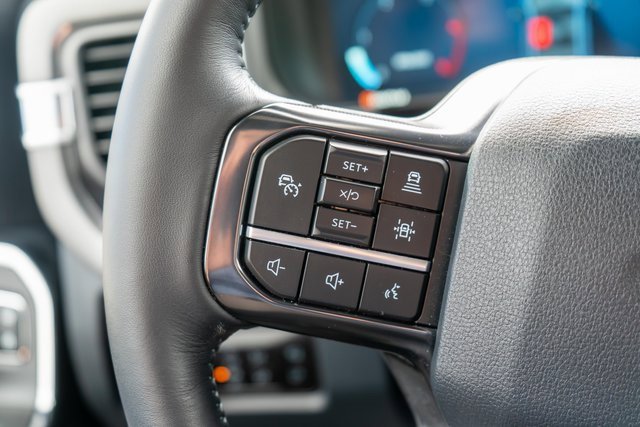 Used 2025 Ford F350 Platinum w/ FX4 Off-Road Package image 28